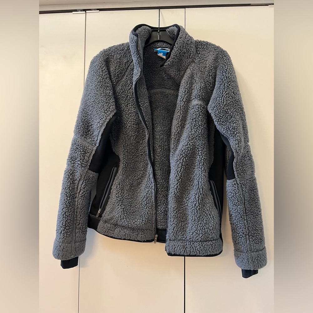 Columbia Gray and Black Fleece